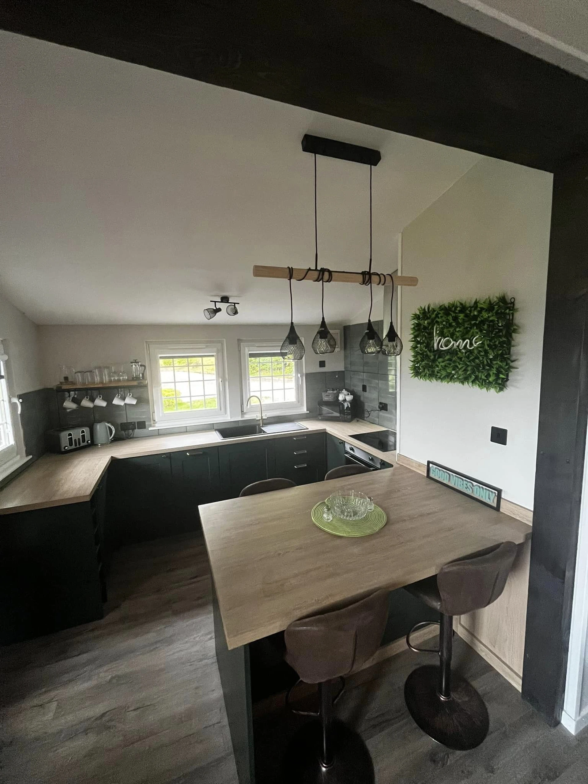 Beech Tree Lodge Image 1