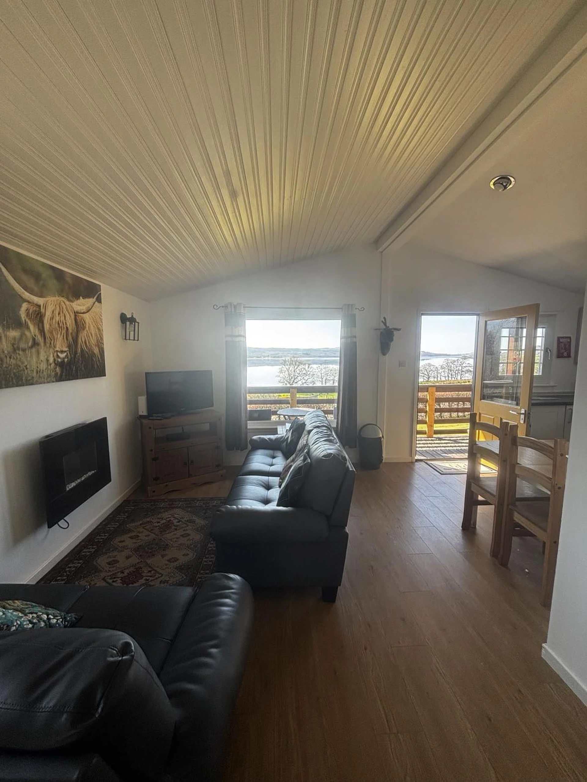 Oak Tree Lodge Image 1