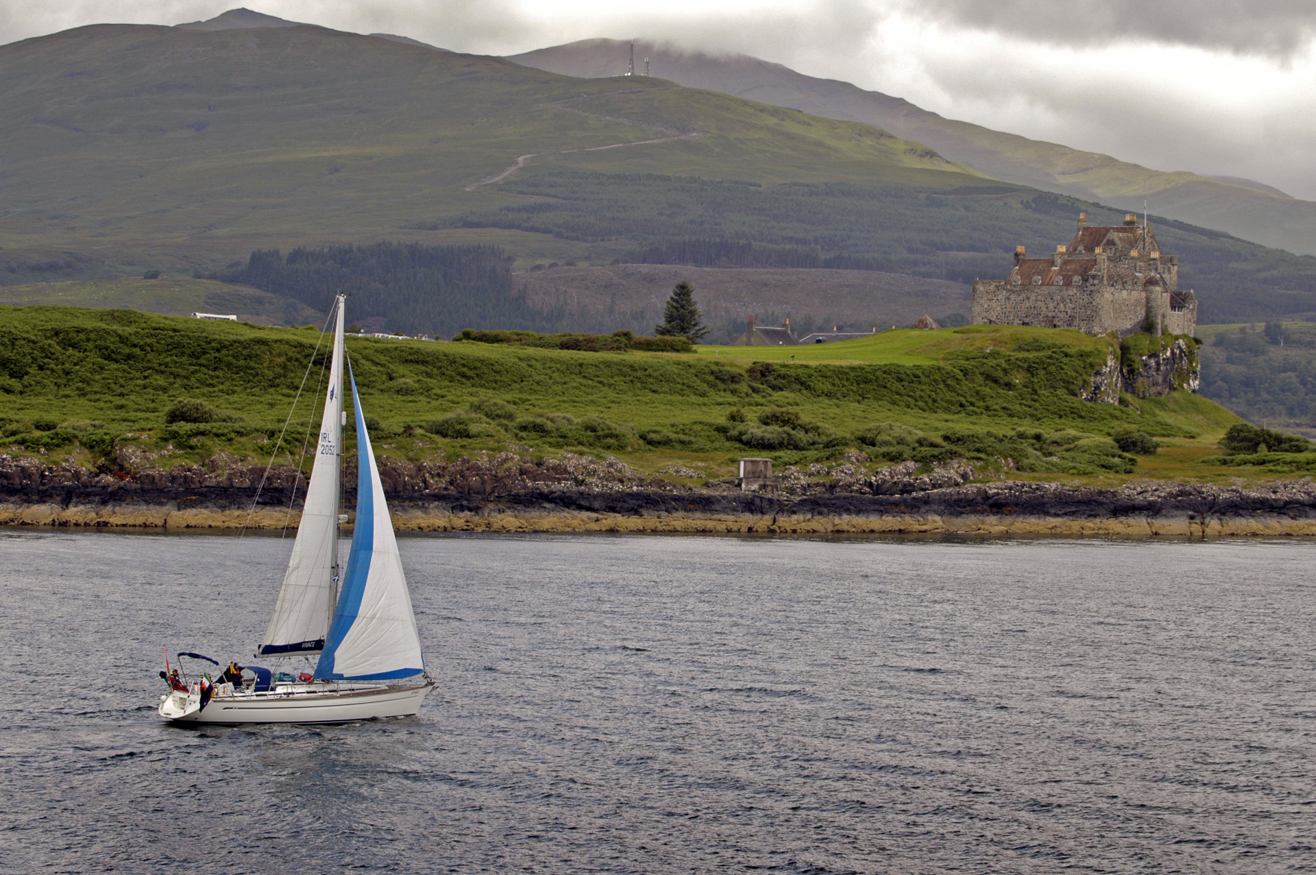 Background image - Visitscotland Duart Castle