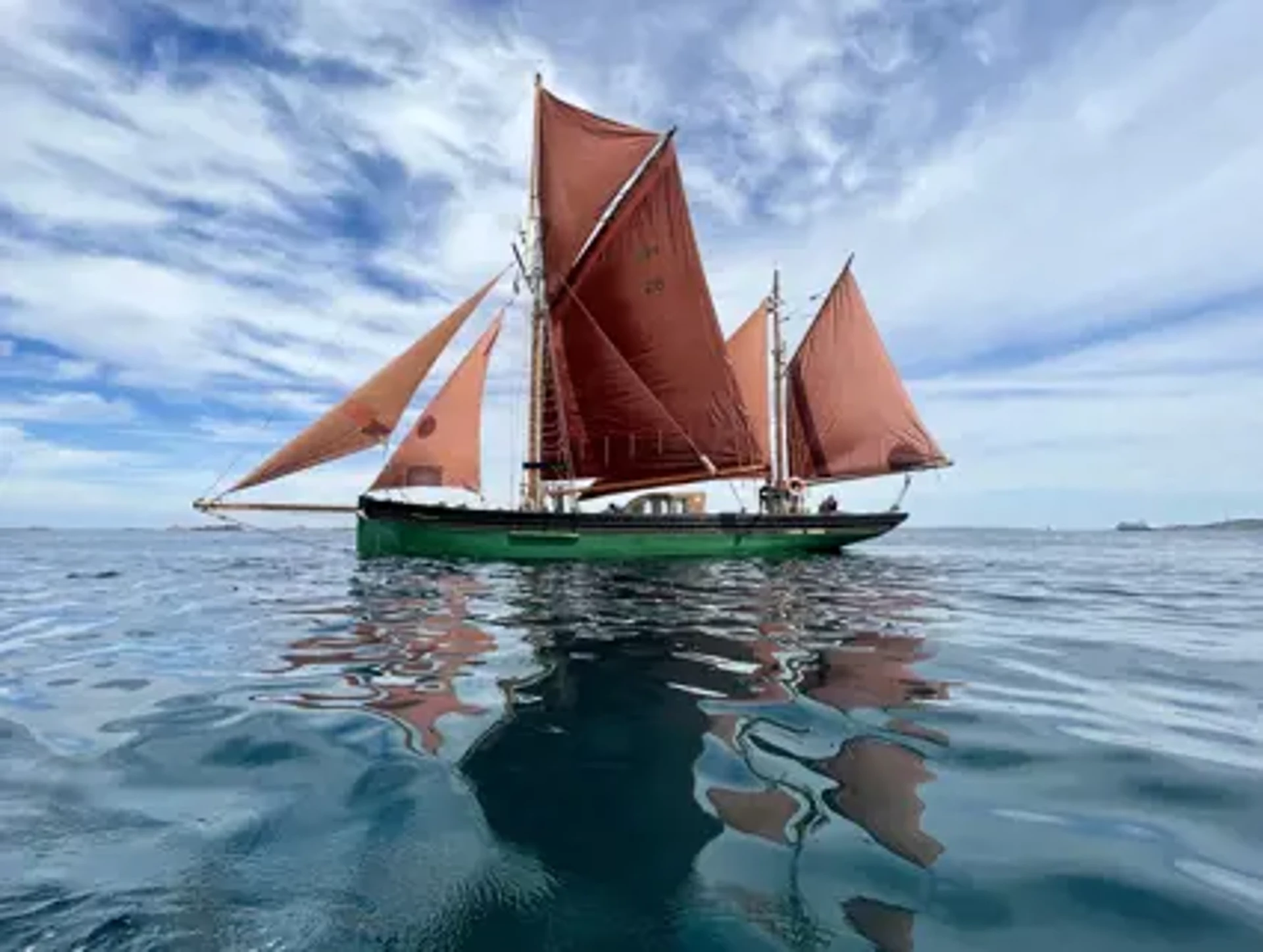 Background image - southqueensferryqfcrossing-roadbridge2.jpg